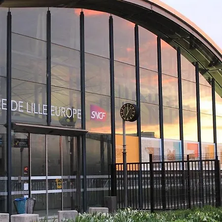 Apartment 1 Bedroom Near Catholic *