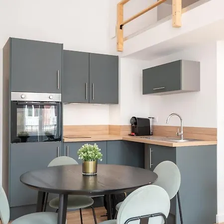 Daire 1 Bedroom Near Catholic